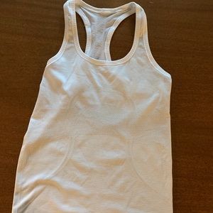 white lulu lemon size 4 tank top